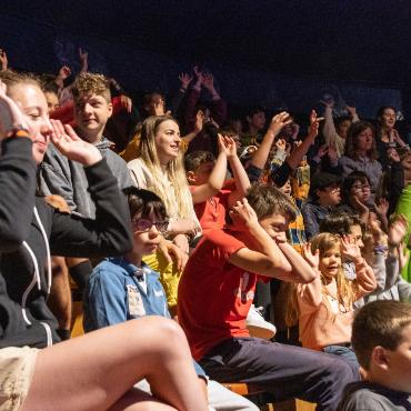 Wow – was für eine Show im Zirkuszelt zum Abschluss des 100-Jahr-Jubiläums der Schule Rütti