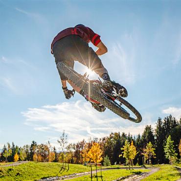 Saisonstart beim Thömus Bike Store Gstaad - Die Bikesaison startet.    FOTO: ZVG