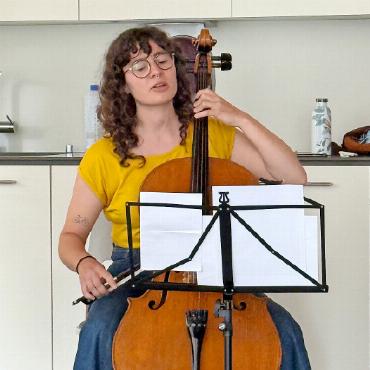 Discovery – für Menschen mit und ohne Behinderung - Begleitet wird Lana Zickgraf von Anna Serra, selbst Musikwissenschaflerin und Primalehrerin.
