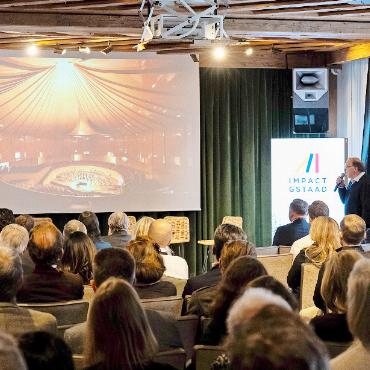 Impact Circle Event 2026: nachhaltige alpine Immobilienentwicklung - Marcel Bach, Stiftung Gstaad Concert Hall. FOTOS: ZVG