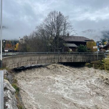 Unwetter: Lage normalisiert  - Auch der Louwibach war am Dienstag gut gefüllt.