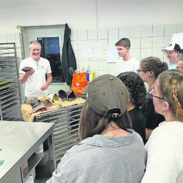 Teambildung an der Berufsschule - Welche Brote gibt es und wie werden sie produziert?