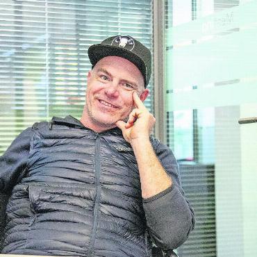 Gsteig: ein Präsidentenamt, zwei Kandidaturen - MICHAEL GEHRET – In Feutersoey in einer politisch aktiven Familie aufgewachsen. – Arbeitet als Architekt. – Das Studium in Zürich holte ihn aus dem Saanenland heraus, sein Beruf brachte ihn zurück. – Gesellschaftliches und politisches Engagement, war aber nie im Gemeinderat. – Mitglied der GLP.