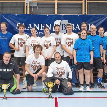 Sieg für «Max and the Gauchos» - Das Podest des diesjährigen Unihockey Saanen Bank Cups. FOTOS: JONAS BACH