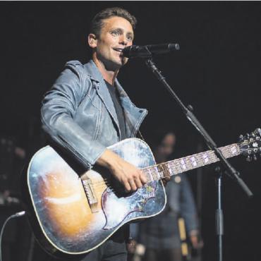Kunst kommt von Können - Statt im Zirkus Knie auf der Country Night Bühne - Bastian Baker ist hier wie dort ein Publikumsliebling. FOTO: ZVG/COUNTRY NIGHT