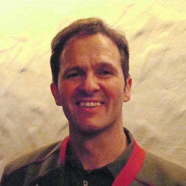 «Schön isches gsy» - Arnold Welten im Jahr 2009 anlässlich des vierten Ländlermusiktreffens Gstaad-Saanenland. Zwölf Formationen sorgten im Landhaus Saanen für Unterhaltung.