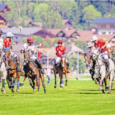 Polosport: Ästhetik und Glamour - Hochkarätiges Finalspiel – mit 7:4 besiegte das Team Gstaad Palace die Albinati Aeronautics. FOTO: JUSTINE JACQUEMOT