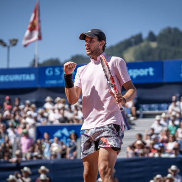 Albert Ramos zieht als Letzter in den Halbfinal ein - Dominic Thiem aus Österreich ist der Erste, der ins Halbfinal der EFG Swiss Open Gstaad einzieht. (Foto: Fabian Meierhans/Swiss Open Gstaad)