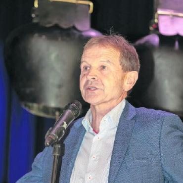 Wölfe und Trockenheit im Mittelpunkt der Diskussionen - Erich von Siebenthal, Präsident des Schweizerischen Alpwirtschaftlichen Verbands (SAV). FOTO: ZVG