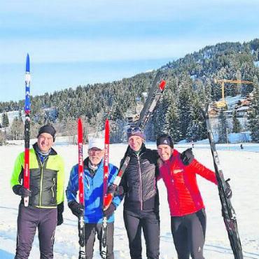 Langlauf-Happening Frautschi Sports: Materialtest und Langlaufunterricht - Unsere Langlaufinstruktor:innen begleiten dich bei deinem Materialtest und geben dir wertvolle Tipps und Tricks für einen guten Start in die neue Saison. FOTO: ZVG