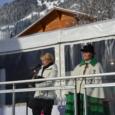 Heissluftballons gegen den Wind