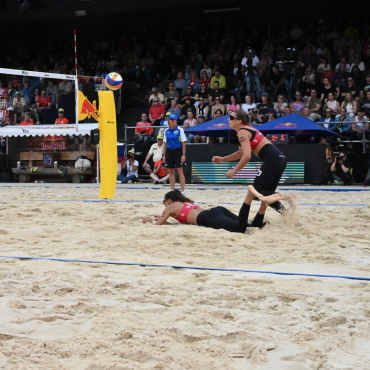 Keine Schweizer mehr am Swatch Beach Pro Gstaad - Alles gegeben: Zoé Vergé-Dépré und Esmée Böbner (Foto:AvS)