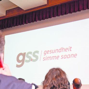 Fragen und Antworten zum Gesundheitsnetz Simme Saane - Vor dem ersten Abstimmungstermin fanden Informationsveranstaltungen statt. Nun folgt eine weitere am 8. August in Zweisimmen. ARCHIVFOTO: JOCELYNE PAGE