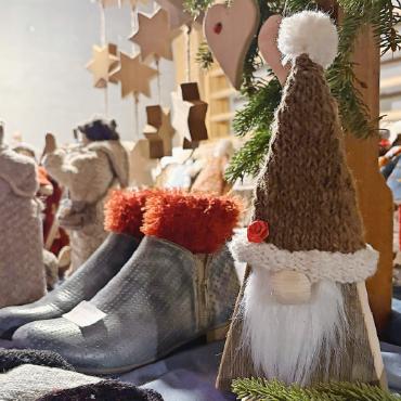 Stimmungsvoller Adventsmäret in Gsteig - Wunderbares Handwerk steht zum Verkauf bereit.