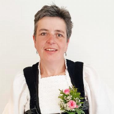 Chorgesang zur Feier - Yvonne Haldi; Sopran Frauenchor Gstaad-Saanen, Dirigentin: Rosmarie Aellen