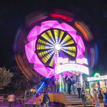 Country Night Nummer 36 in Gstaad - Lunapark auf dem  Festivalgelände.