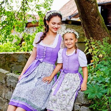 Neuheiten Dirndl Landhuus Shop Spiez - Dirndl für gross und klein. FOTO: ZVG
