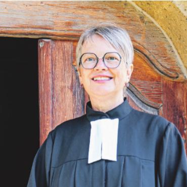 Jahresrückblick 2025 – Kultur, Gesellschaft und Umwelt: Zusammenhalt, Wandel und kulturelle Strahlkraft - Carola Watts wird neue Pfarrerin in Lauenen. FOTO: KEREM MAURER
