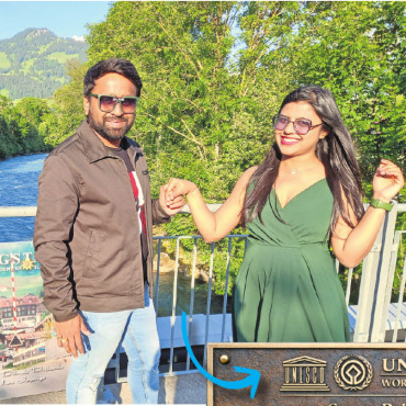 Die Saaner Brücke wird Unesco-Weltkulturerbe - Seit über 30 Jahren läuft derBollywood-Klassiker in einem Kino inMumbai und fast genauso lange pilgern schon indische Touristen nachSaanen, um die berühmte Szene nachzustellen.   FOTO: ARCHIV/MARTIN GURTNER-DUPERREX