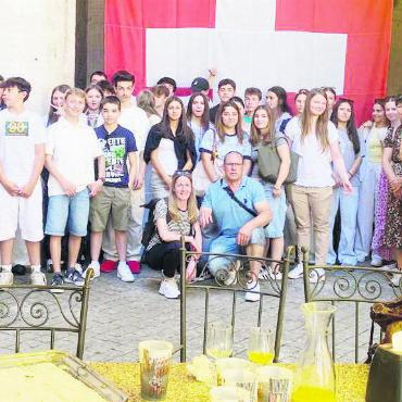 Firmreise nach Rom – Glaube erleben, Gemeinschaft spüren - Teilnehmende der Firmreise nach Rom. FOTO: ZVG