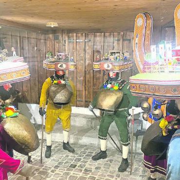 «Sönd willkomm!» - Silvesterchläuse im Brauchtumsmuseum Urnäsch. FOTO: BERNHARD AEGERTER