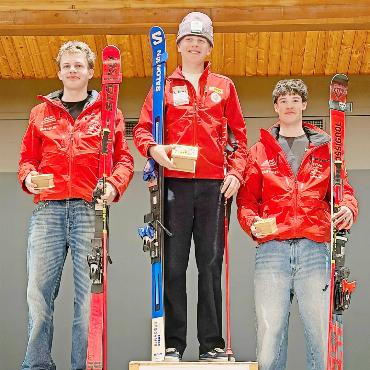Whistler Cup Overall Champion: Fynn Brand dominiert in Kanada - In Whistler konnte Fynn Brand dreimal zuoberst auf das Podest steigen.    FOTOS: FRED LABAUNE