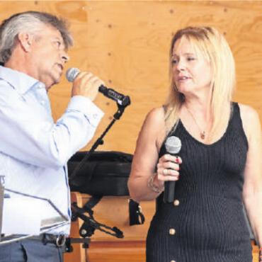 Sommerfest und Tag der offenen Tür der «Station» in Saanen - Sandrine und Jean-Michel von «Twone» sorgten für eine ruhige