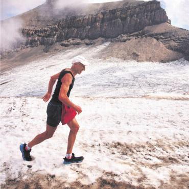 Traumhafte Bedingungen am Glacier 3000 Run und Kids Run 2022 - … später wechselt das Terrain auf Eis. FOTO: MANUEL KURTH