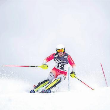 BOSV zieht SM-Bilanz: gute Resultate, Nachholbedarf im Technikbereich - Luc Herrmann (SC Schönried) an einem Rennen in Coronet Peak (Neuseeland) im vergangenen Sommer. An den Schweizermeisterschaften belegte er im Slalom Rang 7.    FOTO: ZVG