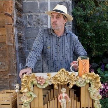 Zehn Jahre Züglete: Gstaad feiert Tradition mit Herz - Neben den Jodlerklubs gibt es auch andere Musik. FOTO: SONJA WOLF