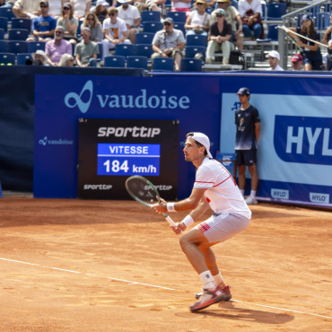 Weltklassetennis hält Gstaader Publikum in Atem - Der Vorjahresgewinner Pedro Cachin unterlag Matteo Berrettini.