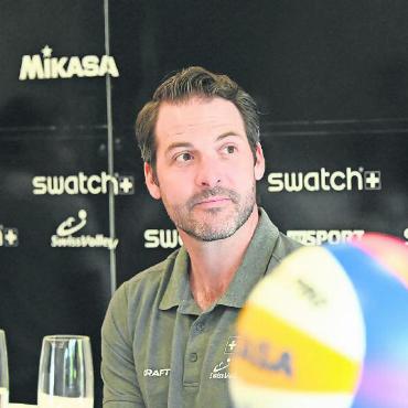 Gstaad fest in Beachvolleyballhand - Sebastian Beck ist bei Swiss Volley verantwortlich für den Leistungssport im Beachvolleyball und erklärte vieles, unter anderem warum keine Schweizer Herren im Olympischen Beachvolleyballturnier spielen werden.