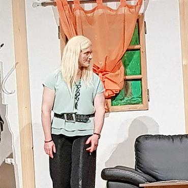 Fröhlicher Maiengruss vom Grubenchörli - Renate Romang, Frau von Kurt Hungerbühler.