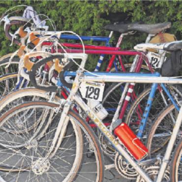 Zum sechsten Mal Nostalgie auf dem Velo: Bergkönig 2022 - Eben Vintage!