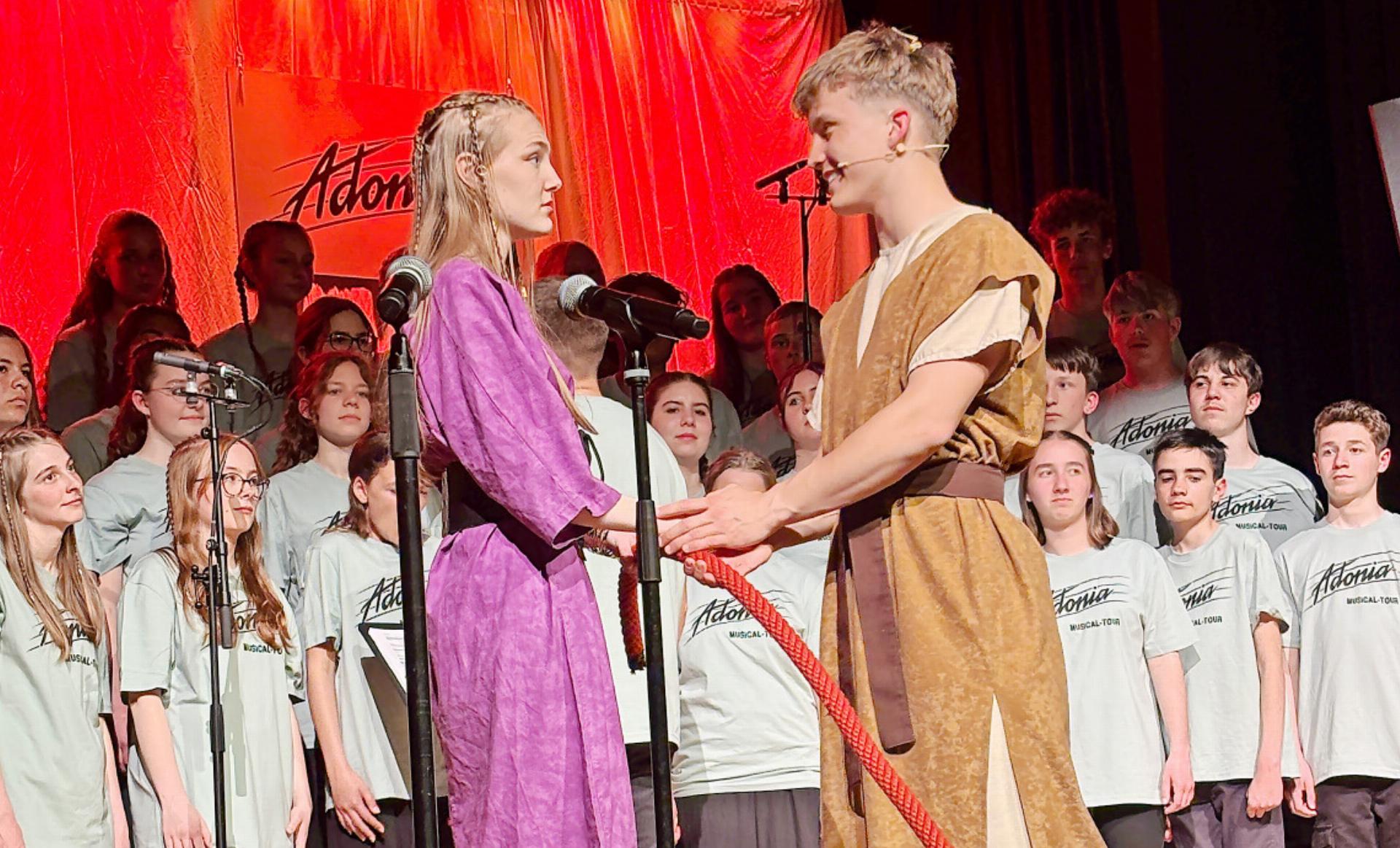 Adonia-Musical in Gstaad – Teil der grossen Geschichte sein - Das Bild wird blockiert. – Möglicherweise durch einen aktiven Adblocker.