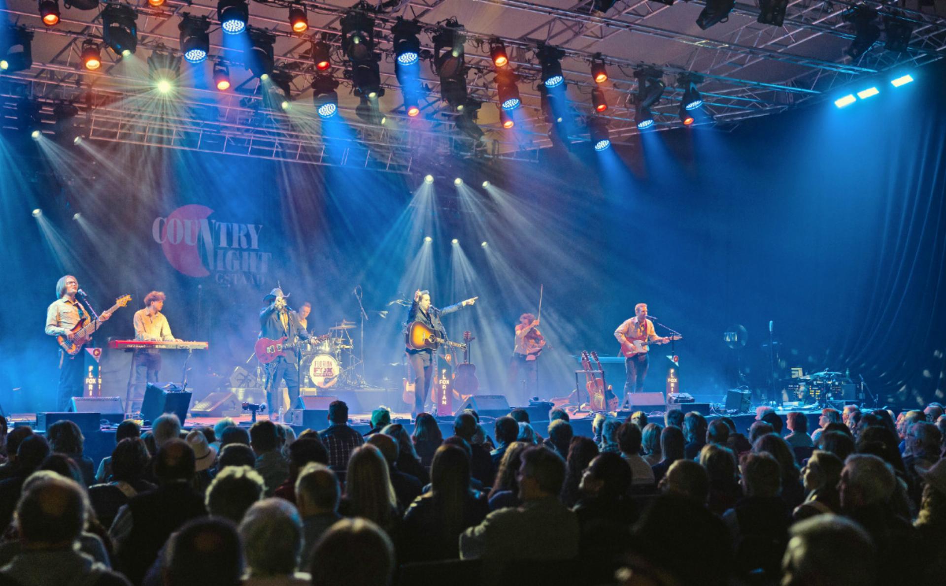 Country Night Gstaad: Energie, Tradition und neue Stimmen - Das Bild wird blockiert. – Möglicherweise durch einen aktiven Adblocker.