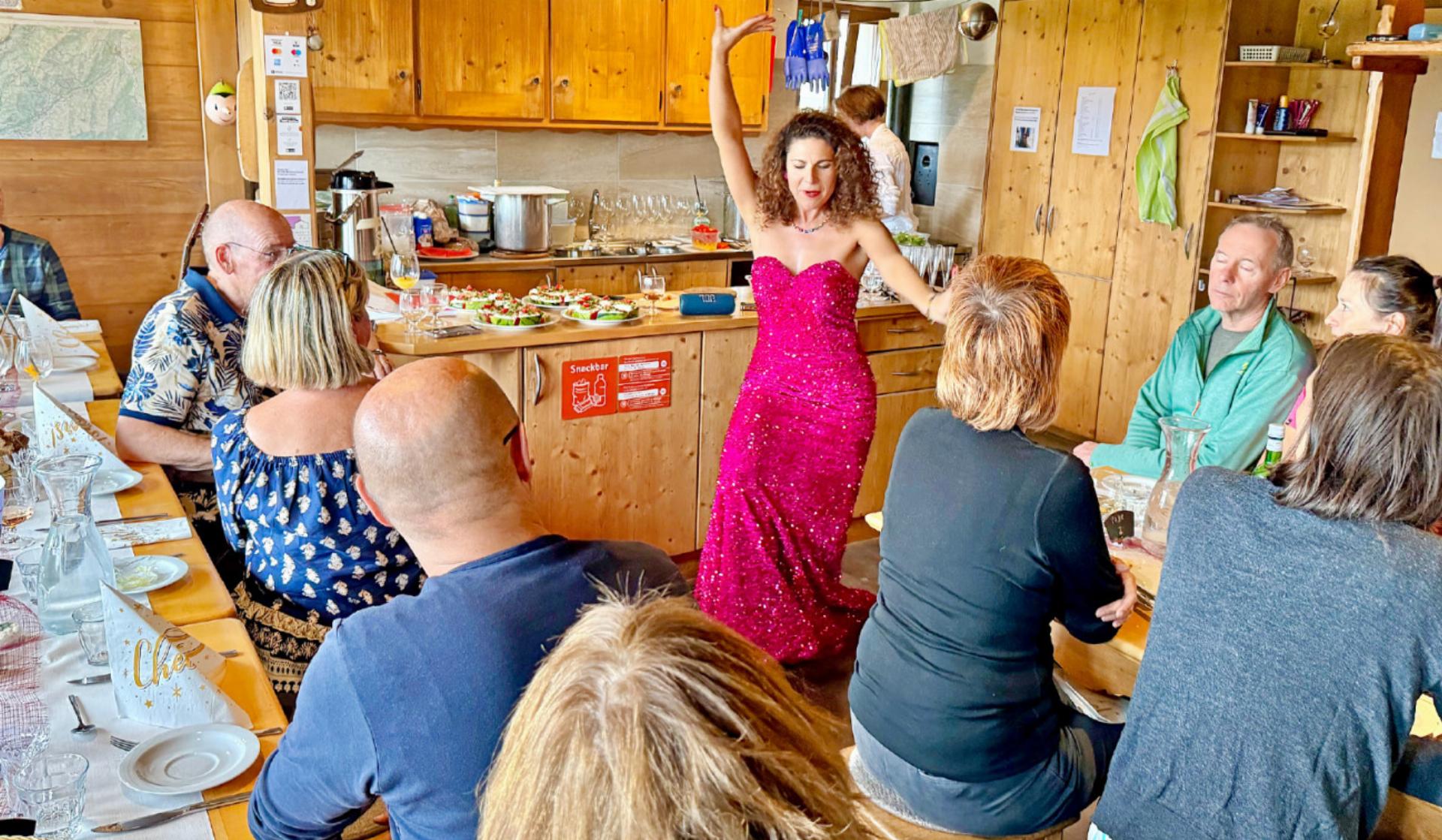 Wenn Oper auf Gourmet trifft – «Dine & Opera» verzaubert die Grubenberghütte