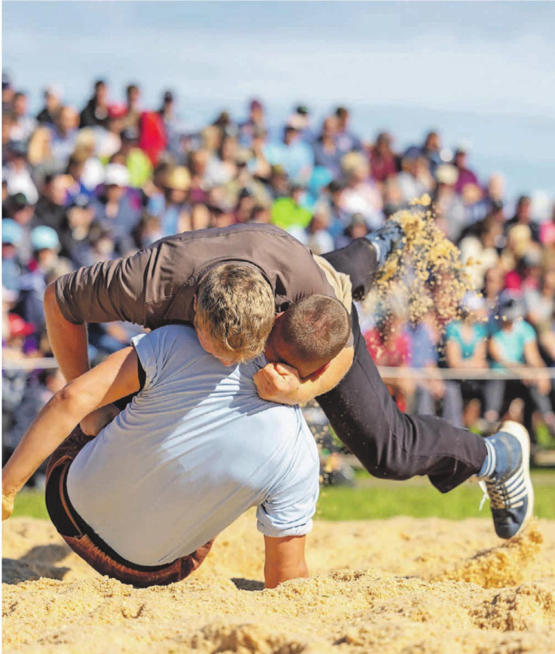 Die Vorbereitungen für das Oberländische Schwingfest in Gstaad laufen - Das Bild wird blockiert. – Möglicherweise durch einen aktiven Adblocker.