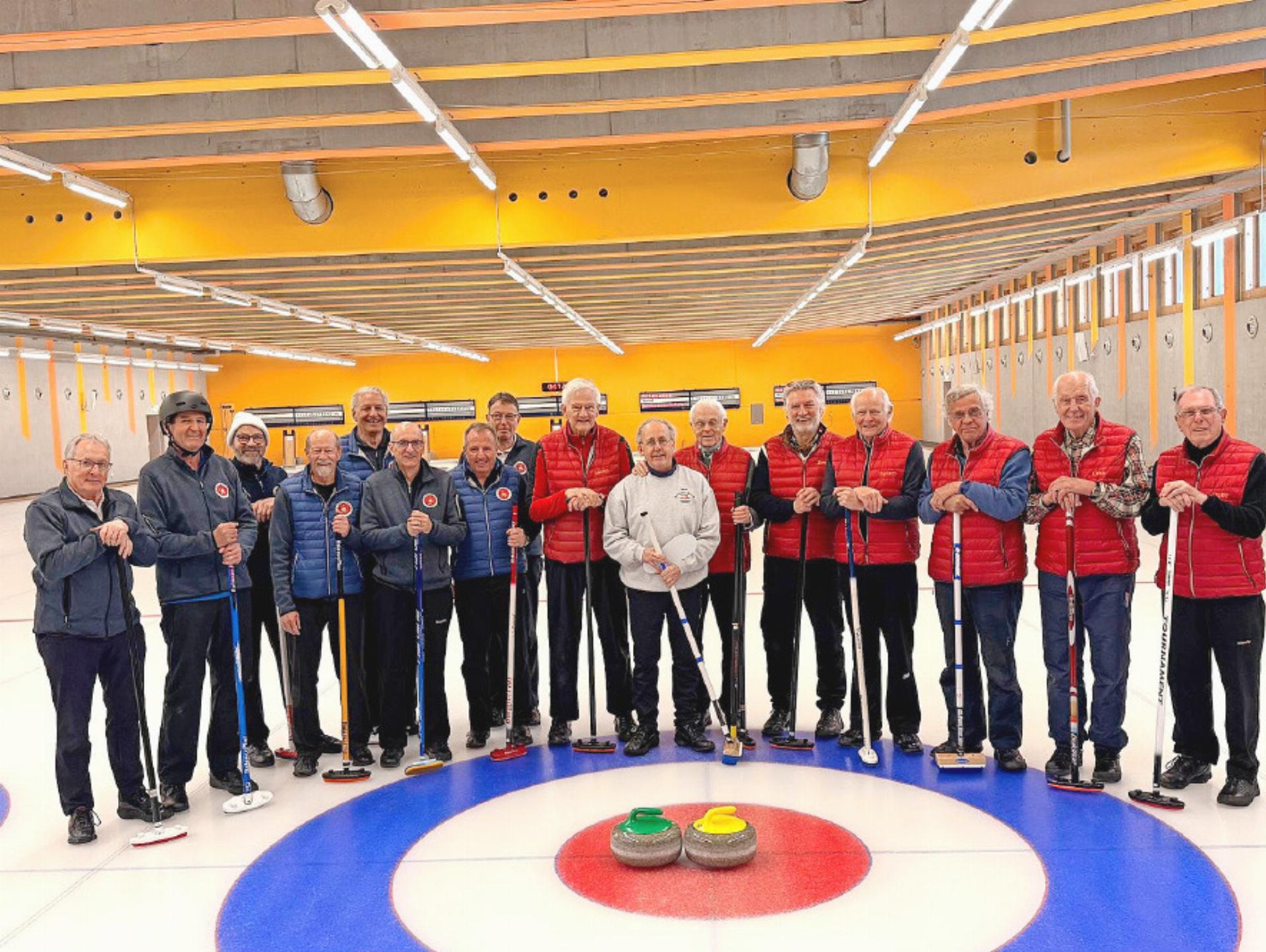 Curling-Veteranenspiel vermittelt den «Hauch eines Länderspiels» - Das Bild wird blockiert. – Möglicherweise durch einen aktiven Adblocker.