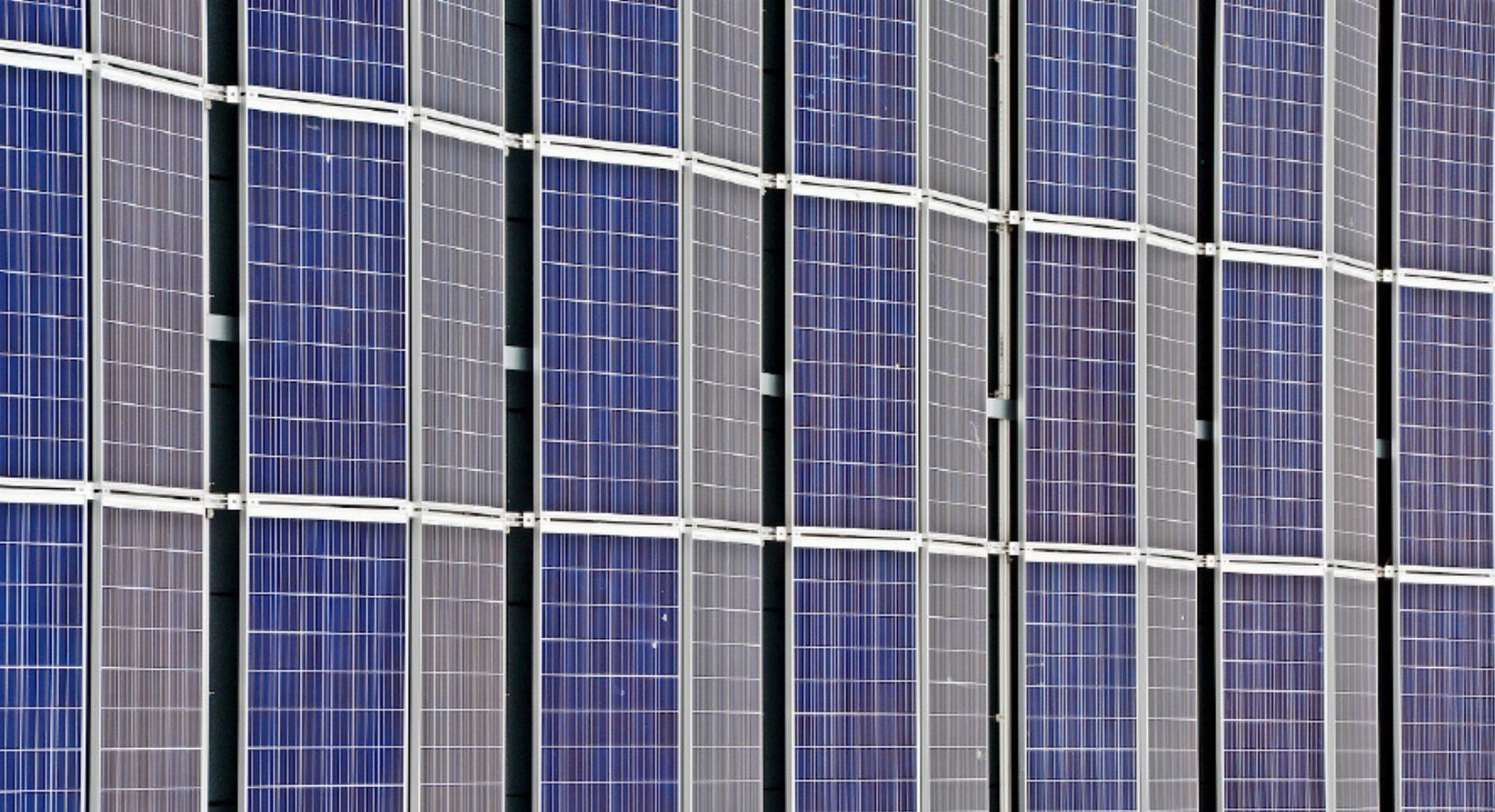 Solaranlagen an Fassaden unter bestimmten Voraussetzungen baubewilligungsfrei - Das Bild wird blockiert. – Möglicherweise durch einen aktiven Adblocker.