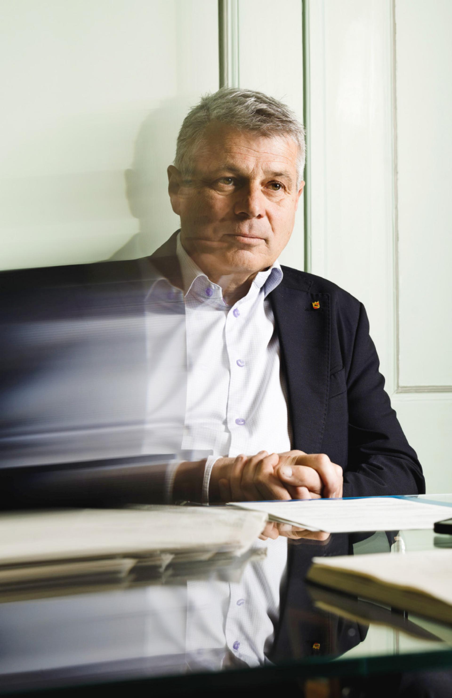 Berner Exportindustrie leidet – Regierungsrat Ammann: «Ich habe Hayeks Nummer und er hat meine» - Das Bild wird blockiert. – Möglicherweise durch einen aktiven Adblocker.