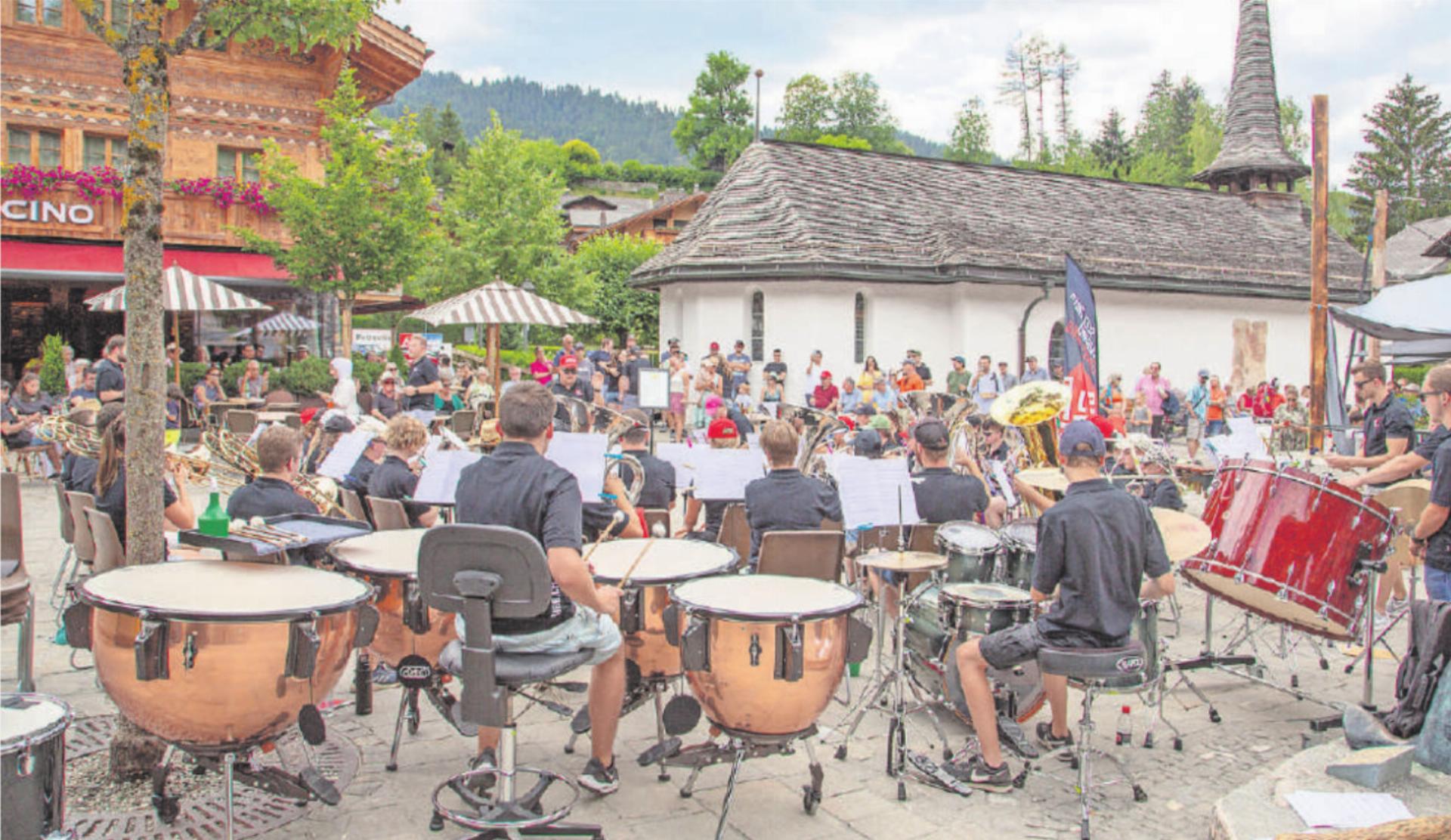 Musikalischer Nachwuchs in der Gstaader Promenade