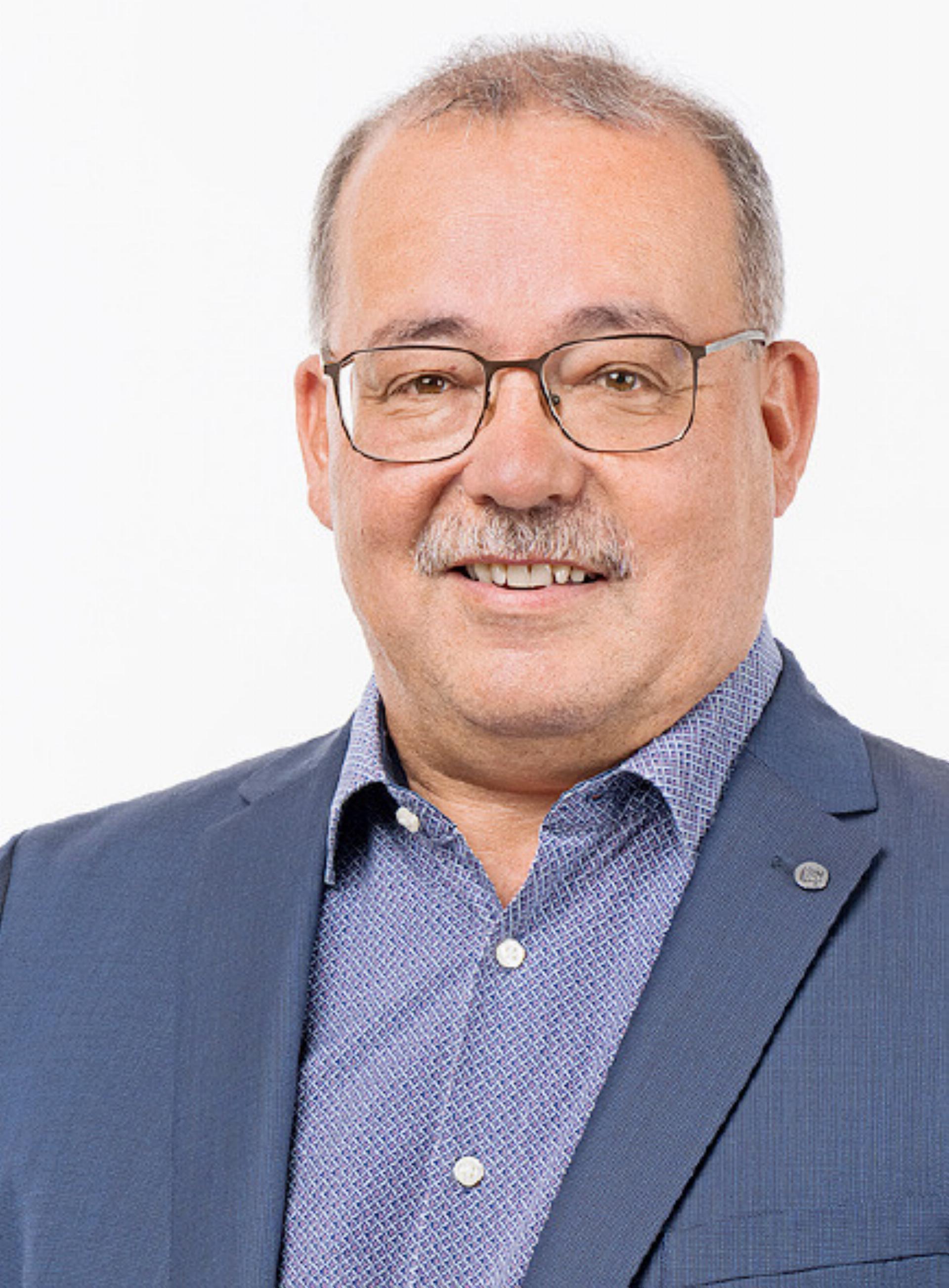 René Müller - Das Bild wird blockiert. – Möglicherweise durch einen aktiven Adblocker.