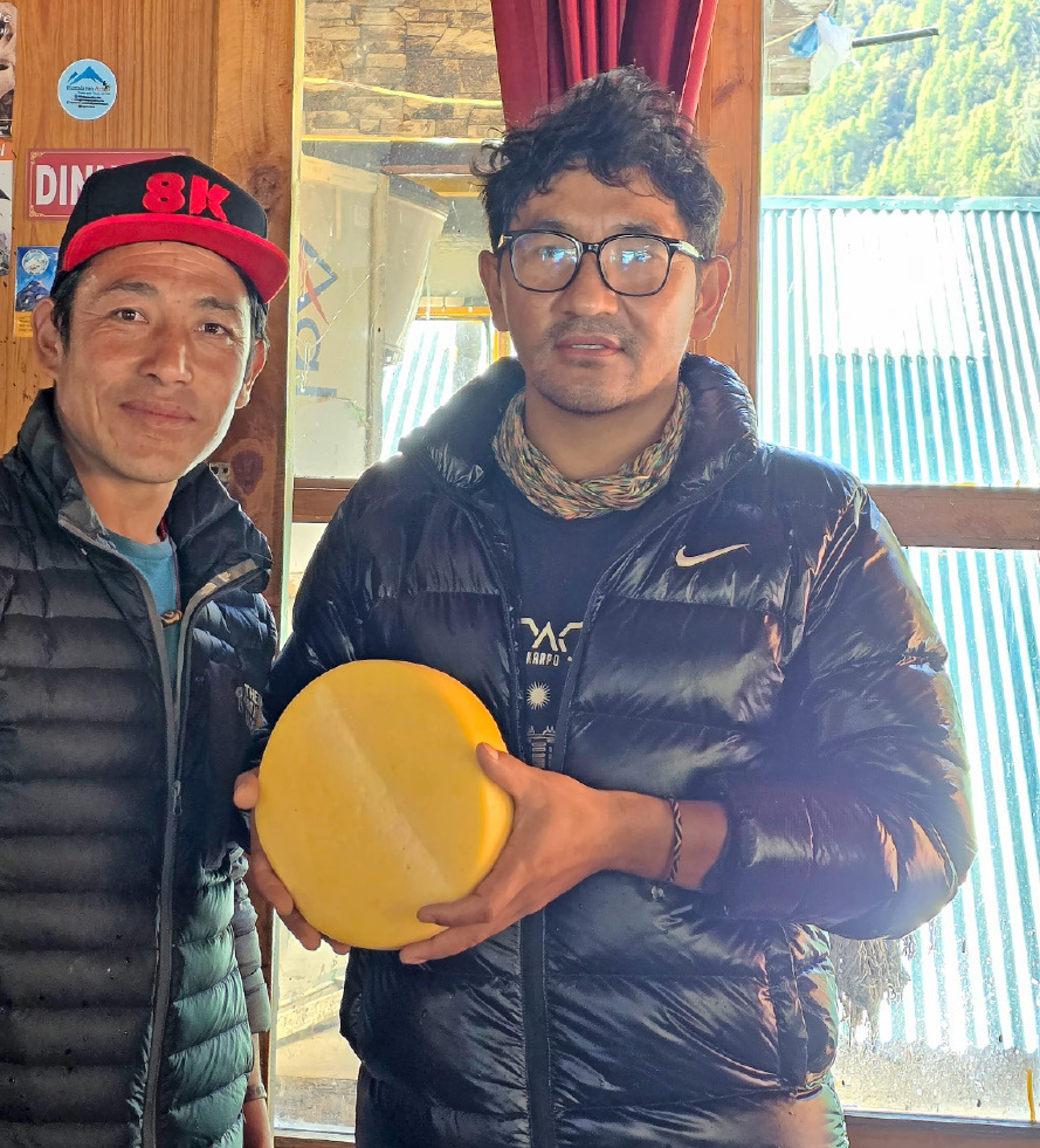 Nepalesen käsen – jetzt in Nepal - Das Bild wird blockiert. – Möglicherweise durch einen aktiven Adblocker.