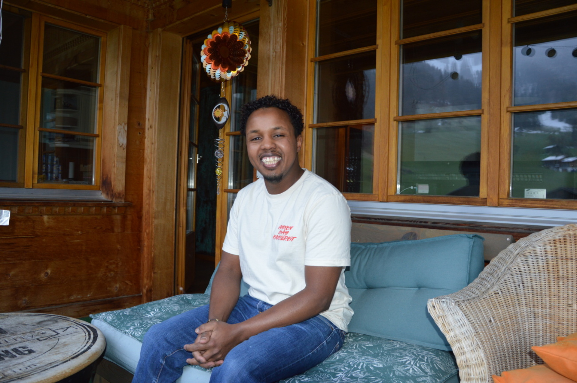 Mo Abdifatah hat ein neues Zuhause gefunden: in Grund bei Gstaad. (Foto: AvS)