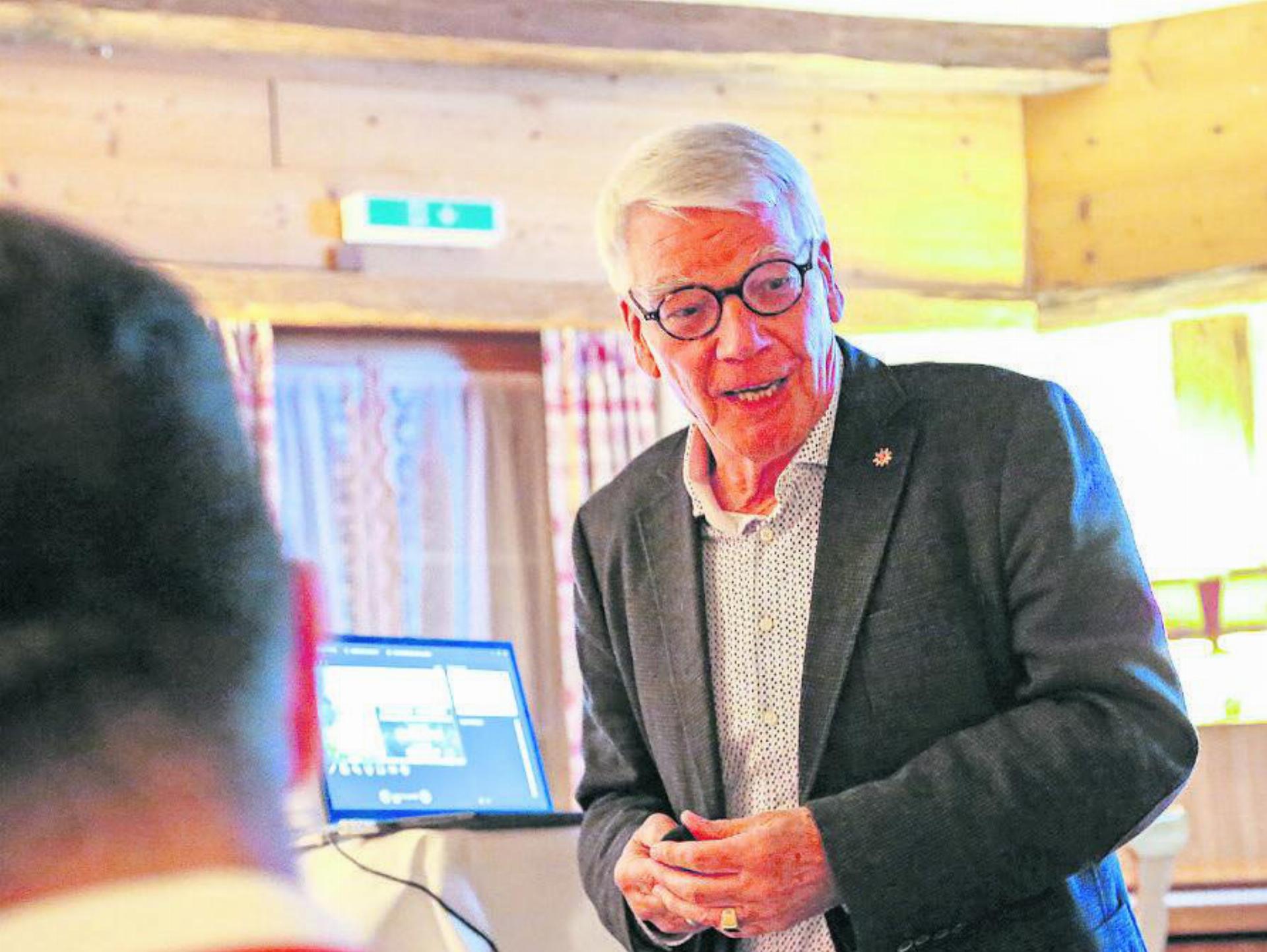 Hansruedi Müller, Vorstandsmitglied von Gstaad Saanenland Tourismus, sprach über die Vision «Gstaad nachhaltiger». FOTOS: JOCELYNE PAGE