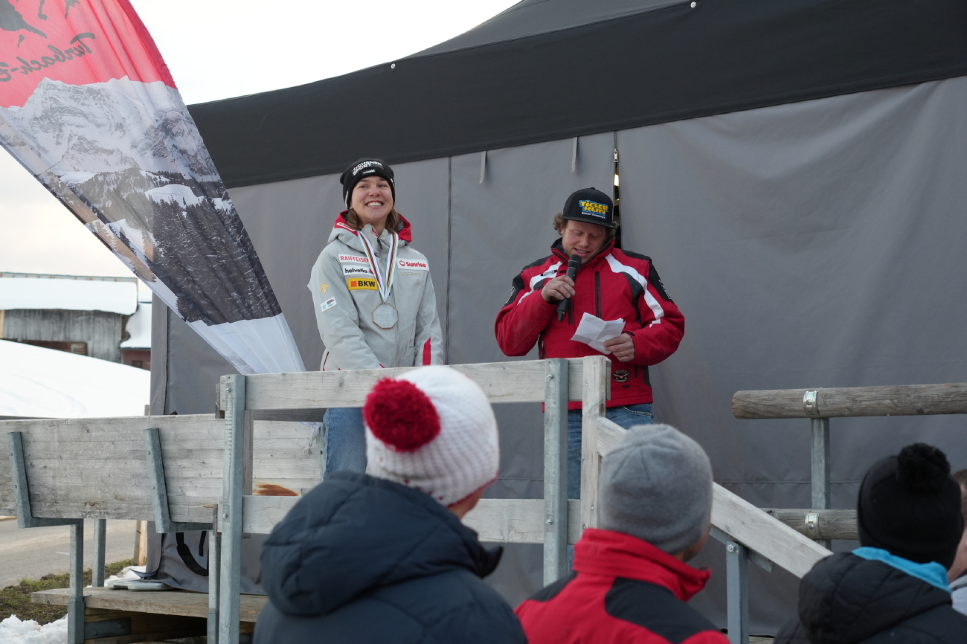 Überraschungsempfang für Dania Allenbach - Das Bild wird blockiert. – Möglicherweise durch einen aktiven Adblocker.