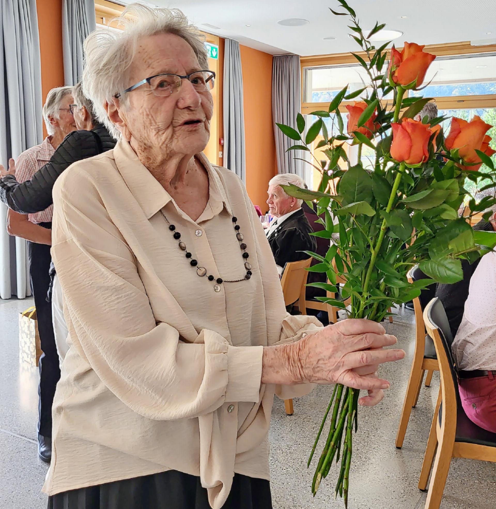 Die älteste Turbacherin ist 100 Jahre alt! - Das Bild wird blockiert. – Möglicherweise durch einen aktiven Adblocker.