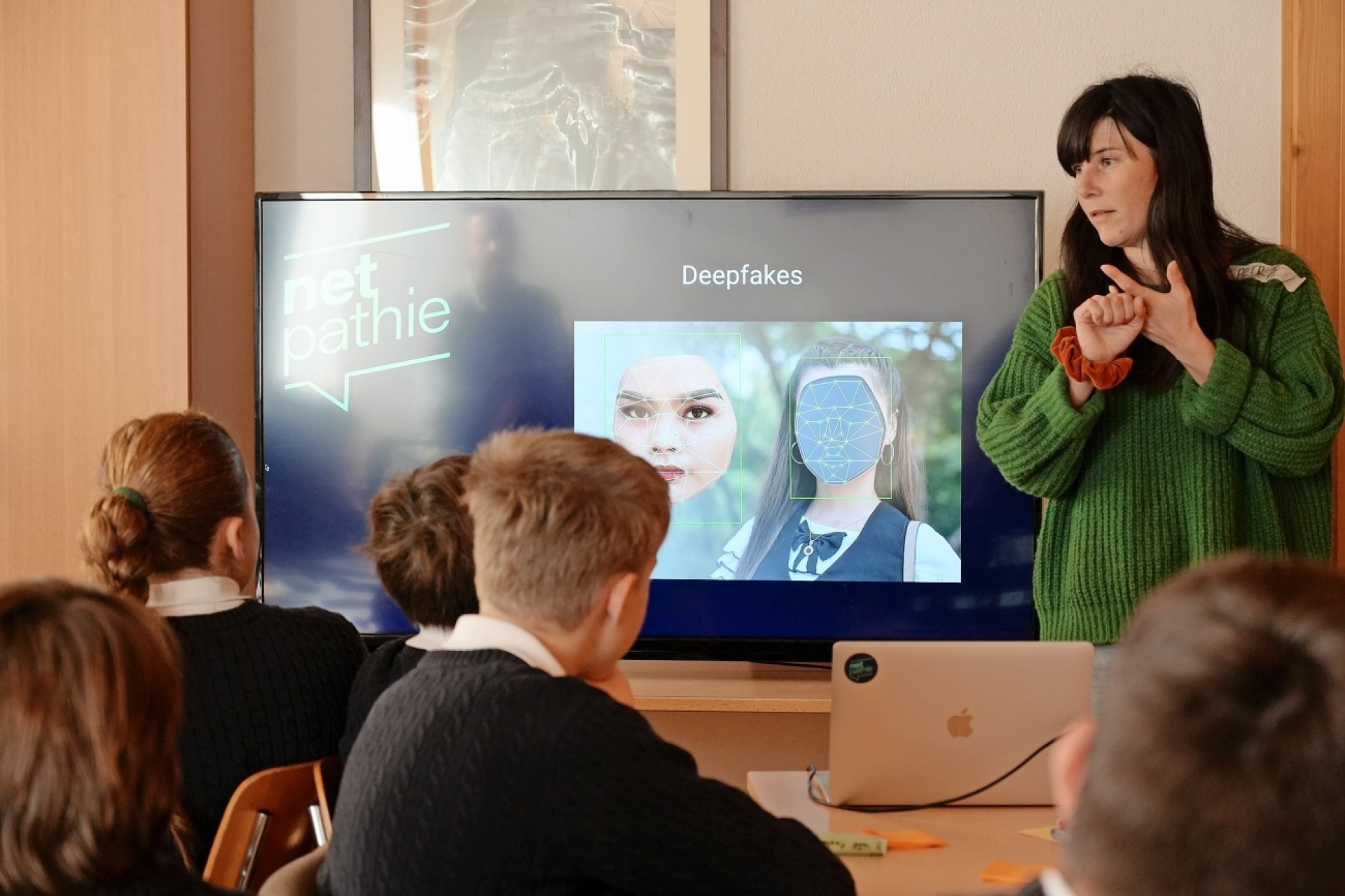 Digital achtsam: der bewusste Umgang mit KI und Co - Das Bild wird blockiert. – Möglicherweise durch einen aktiven Adblocker.