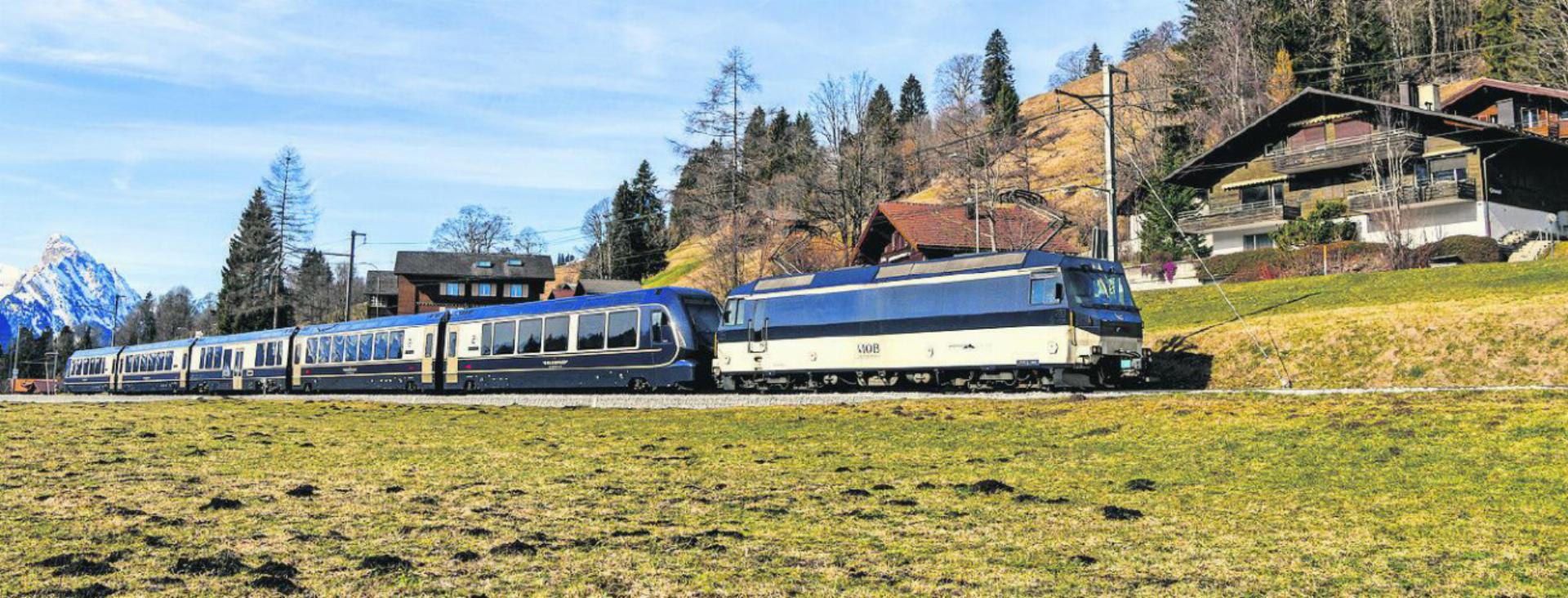 Der GoldenPass Express fährt zwischen Montreux und Interlaken. FOTO: BALLAST ET COMPAGNIES